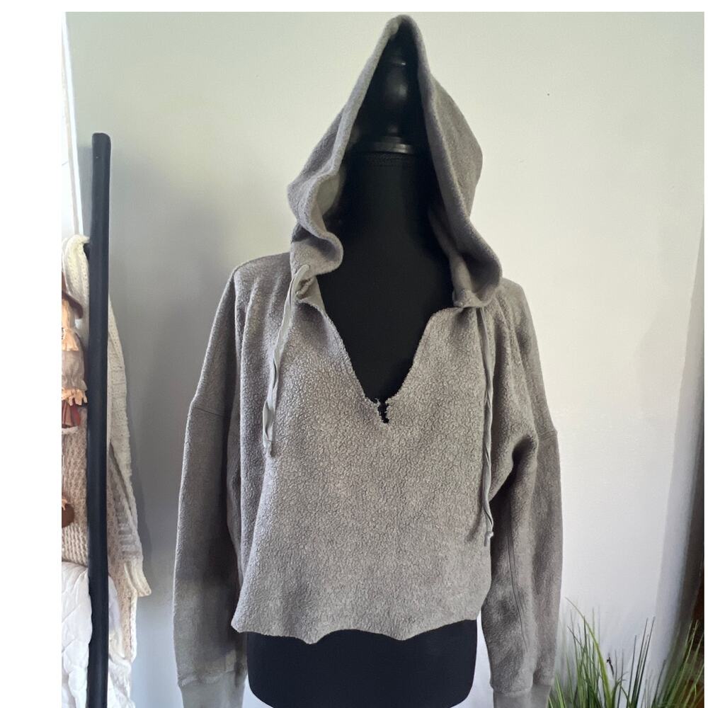 AMERICAN EAGLE Cropped Hoodie Sweatshirt - Picture 2 of 6